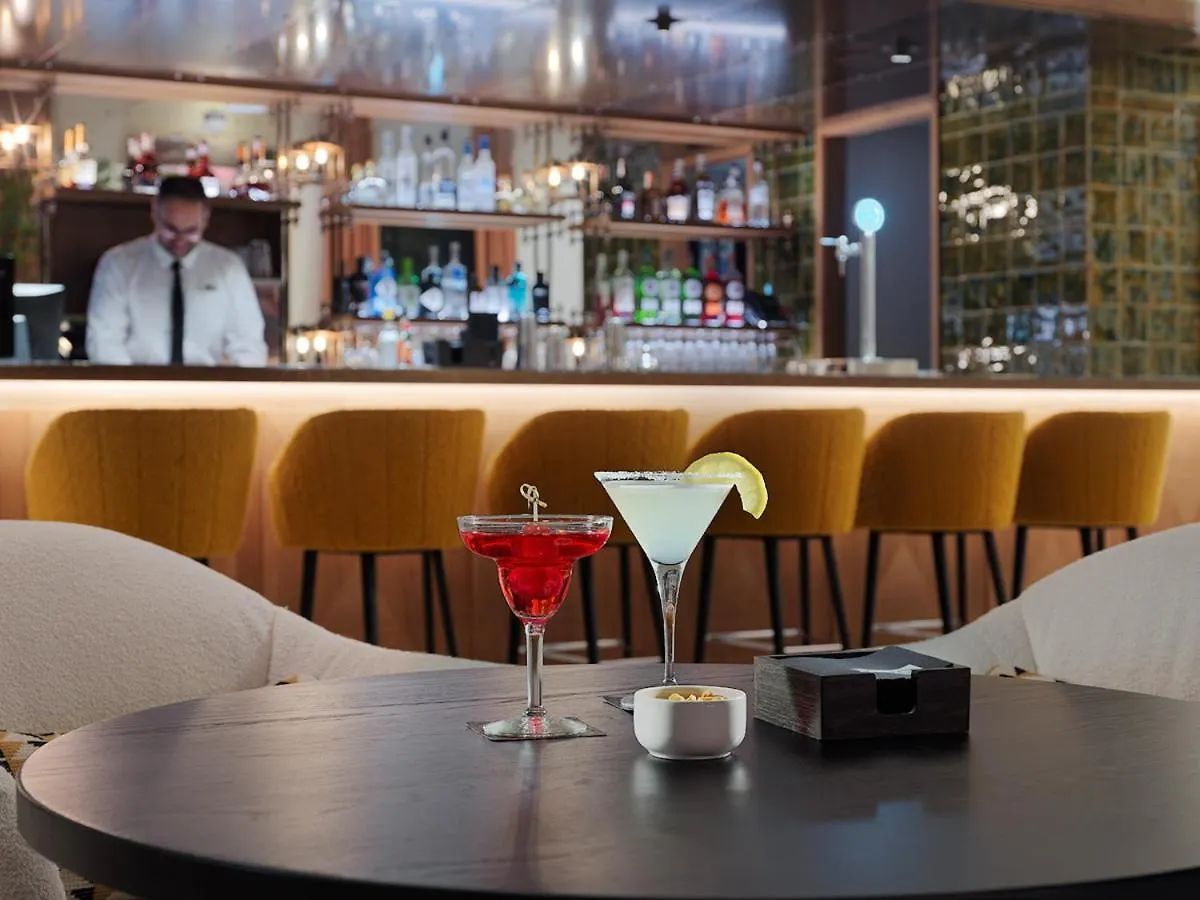 H10 Croma Malaga Hotel 4*,