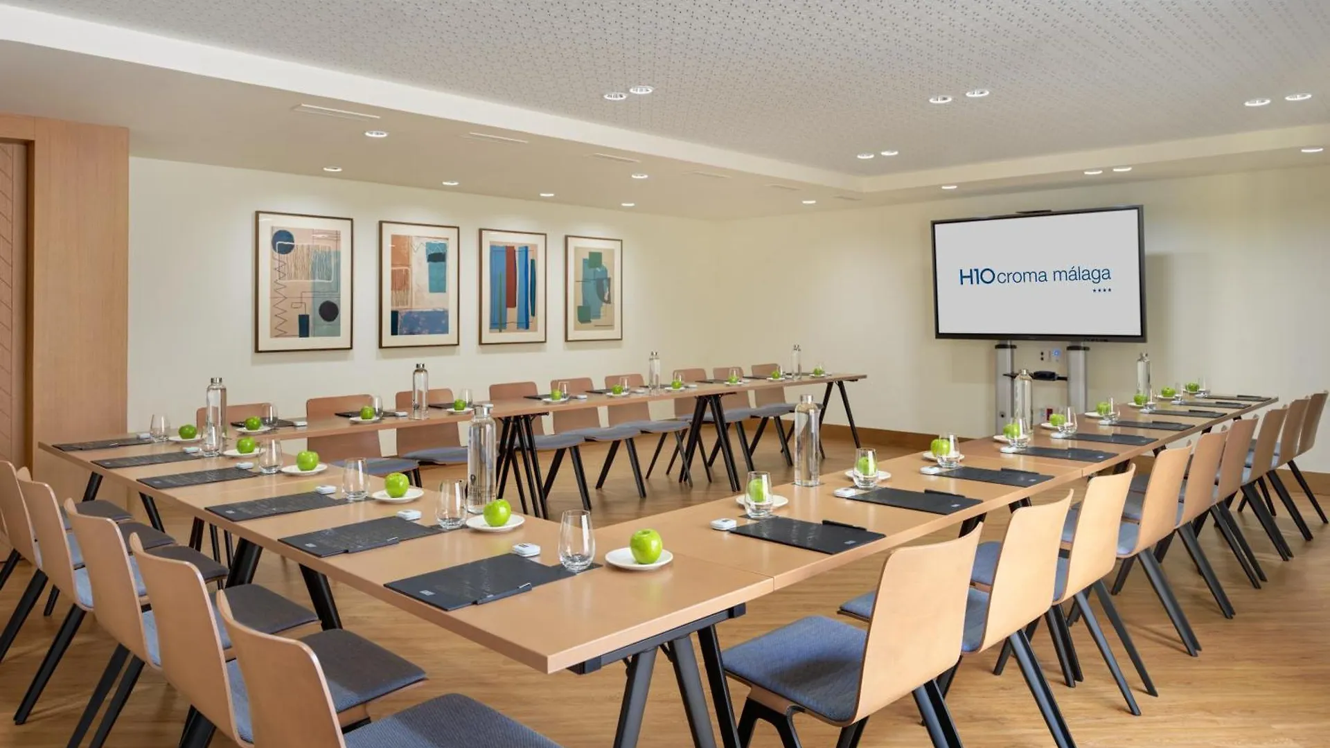 Hotel H10 Croma Málaga 4*,