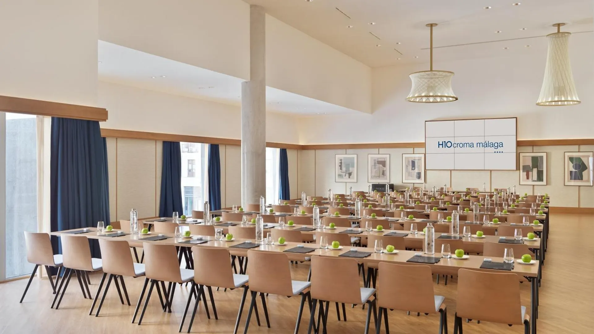 Hotel H10 Croma Málaga Spagna